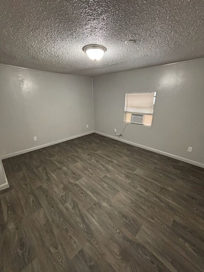 Foto del edificio - 9256 7th Ave