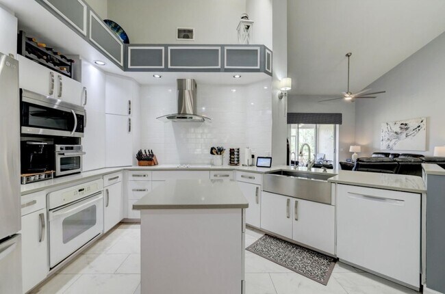 Foto del edificio - 1689 SW Harbour Isles Cir