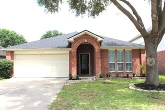 Building Photo - 16014 Clayton Green Dr