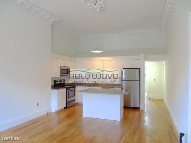 Building Photo - 529 Massachusetts Ave