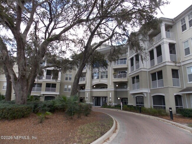 Building Photo - 8290 Park Way