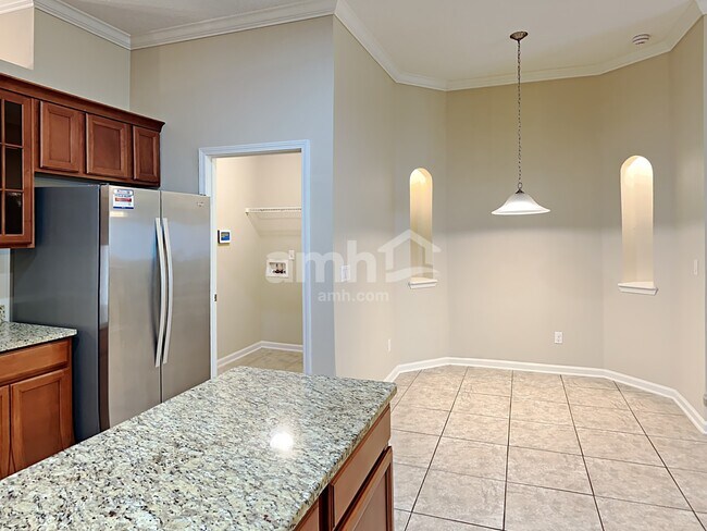 Building Photo - 3932 Pipit Point