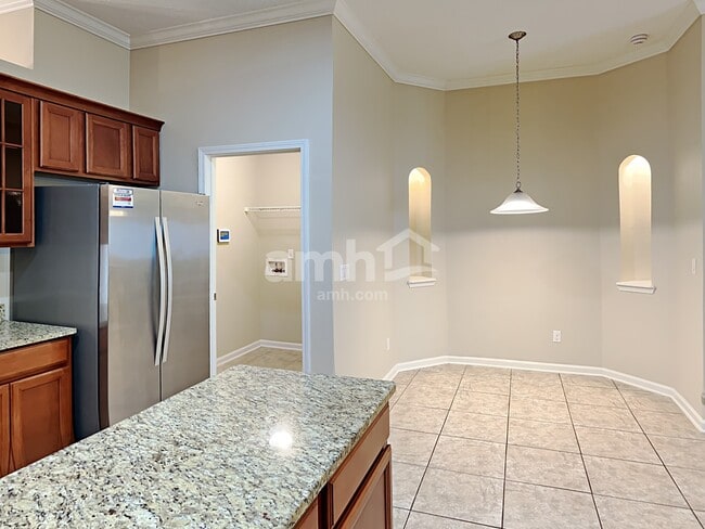 Building Photo - 3932 Pipit Pt