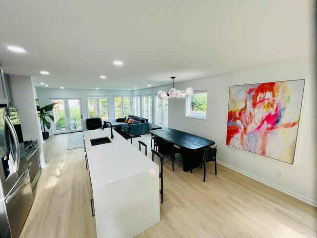 Foto del edificio - 323 Gross St