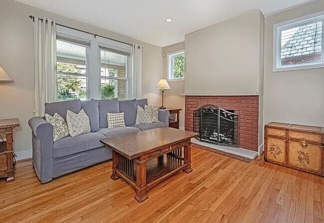 Building Photo - 5132 Beeler St