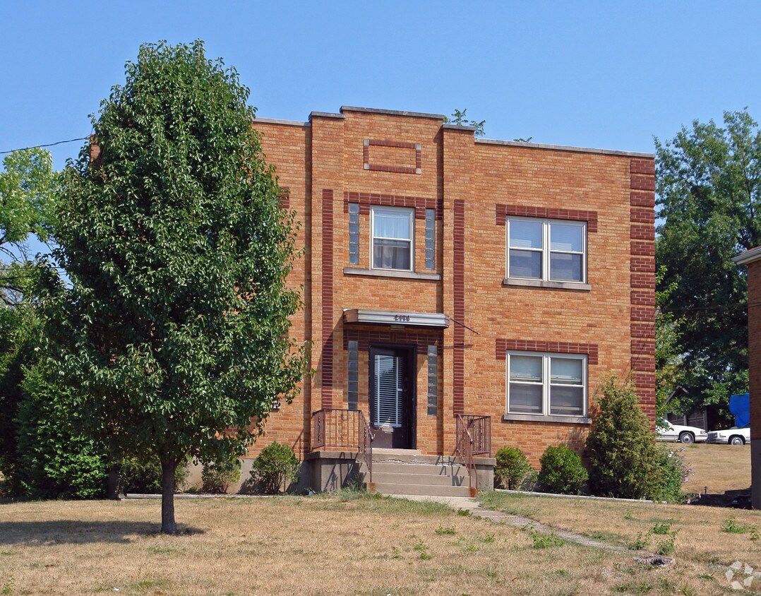 Building Photo - 2476 Boudinot Ave