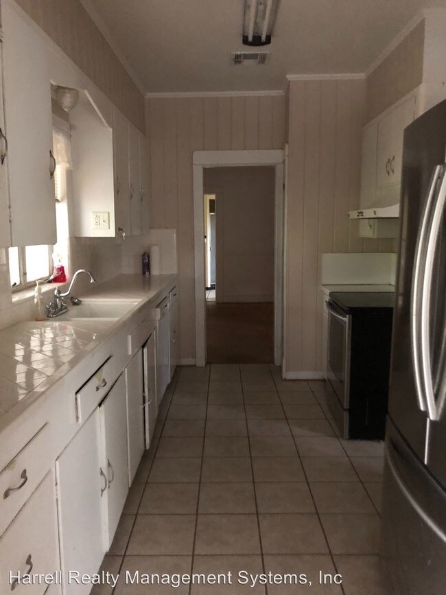 Foto del edificio - 3 br, 2 bath House - 3200 Morrow Avenue