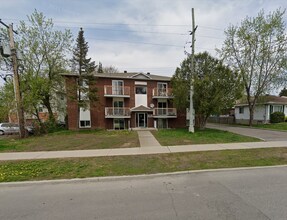 Building Photo - 2459 Cléroux Crescent