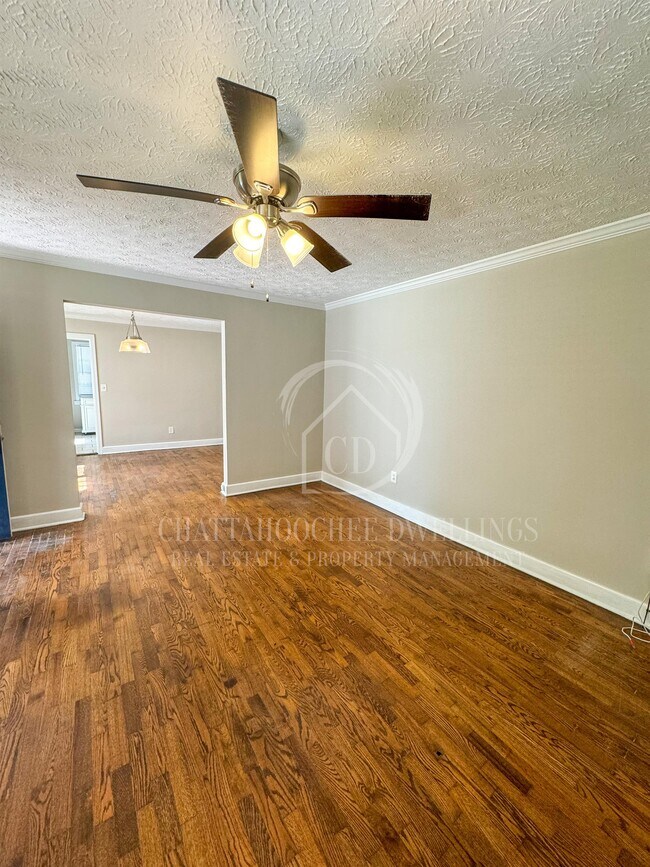 Foto del edificio - 1559 Alta Vista Dr
