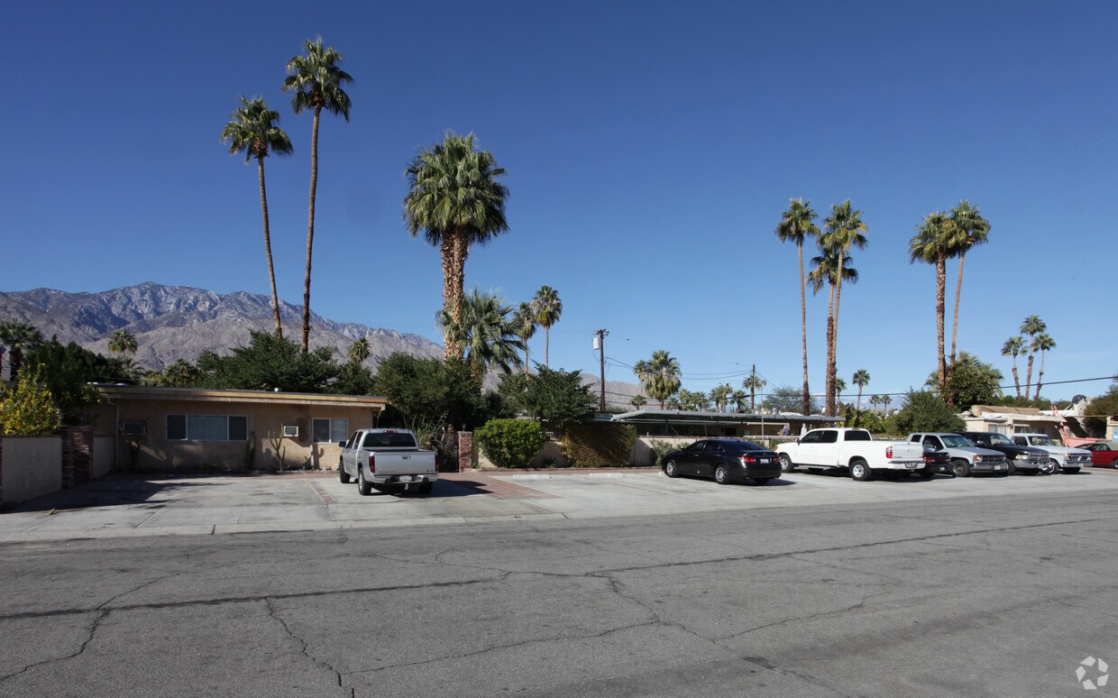 Primary Photo - 509 S Highland Dr