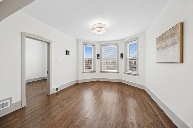 Foto del edificio - 1910 S Harvey Ave