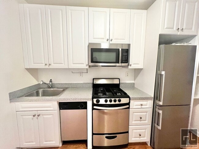 Building Photo - AMSTERDAM AVENUE