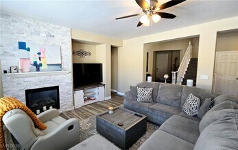 Building Photo - 9195 Arbor Glen St