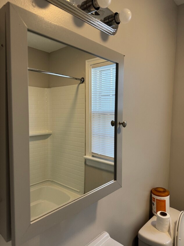 Primary Photo - 3508 Lawson St