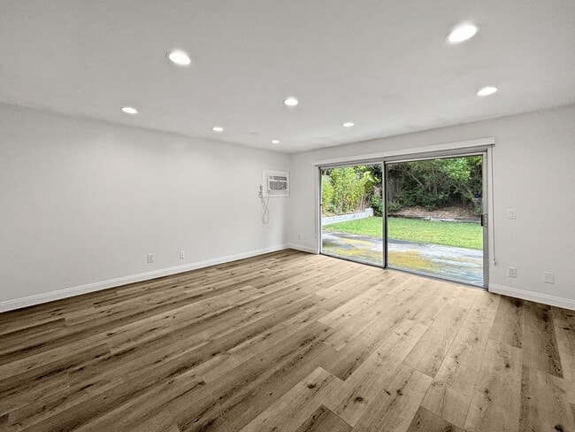 Building Photo - Upgraded 3BD/2BA House in University City ...