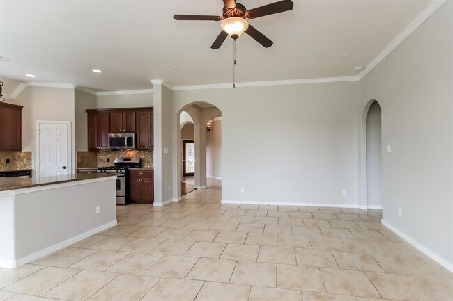 Building Photo - 24411 Ervin Hill Dr