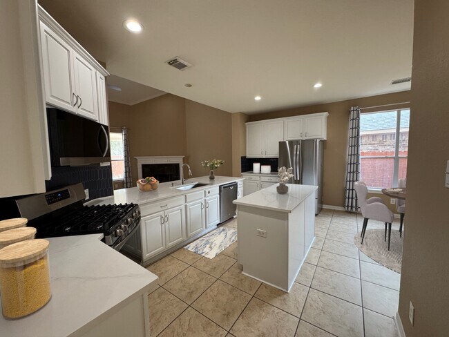 Foto del edificio - 24423 Hampton Lakes Dr
