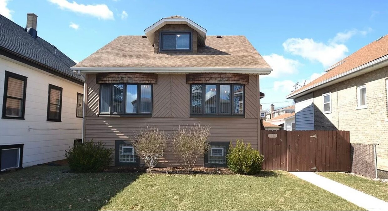 1318 N 75th Ct, Elmwood Park, IL 60707 House Rental in Elmwood Park