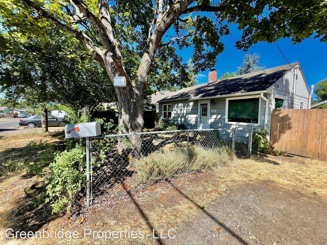 Primary Photo - 2 br, 1 bath House - 1226 SE 86th Ave.