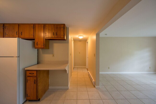Kitchen / Hall / Living Room - 11 Apple St