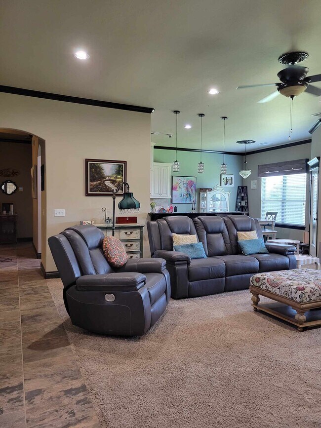 Foto del edificio - 4704 SW 126th Pl