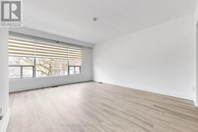 Building Photo - 809A ST CLAIR AVENUE W