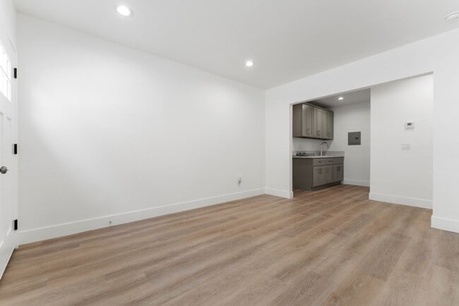 Photo - Showing Times: Every Mondays & Thursdays 2... House