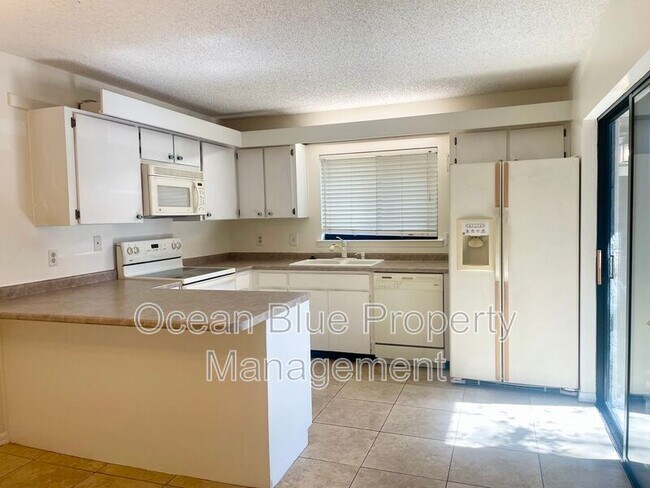Foto del edificio - 15425 E Pond Woods Dr