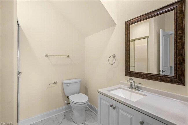 Foto del edificio - Luxurious Living In Sought After Sherwood ...