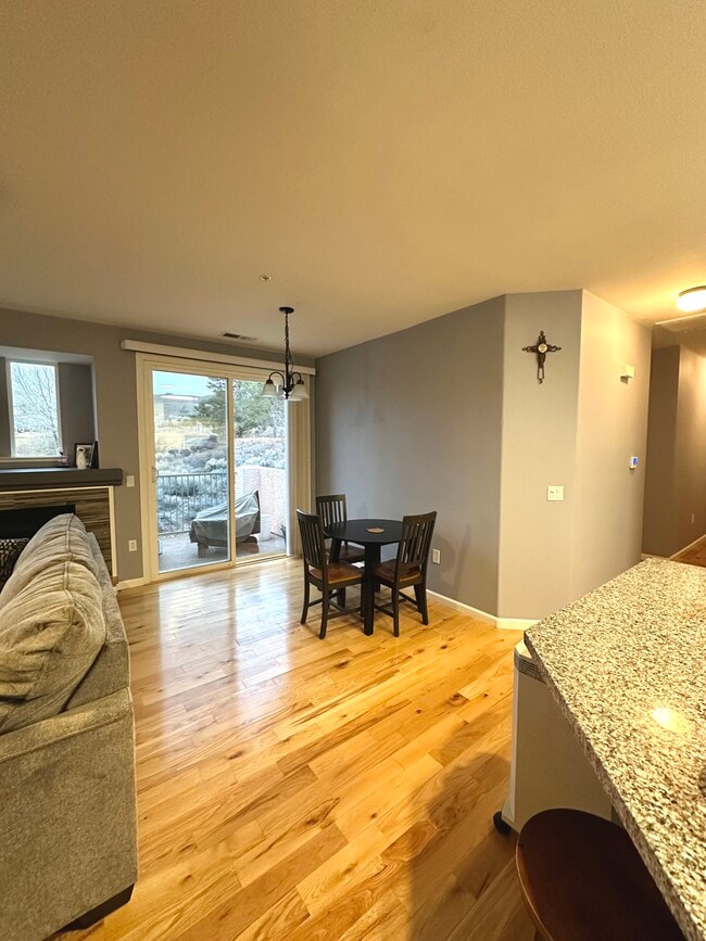 Building Photo - 6100 Ingleston Dr
