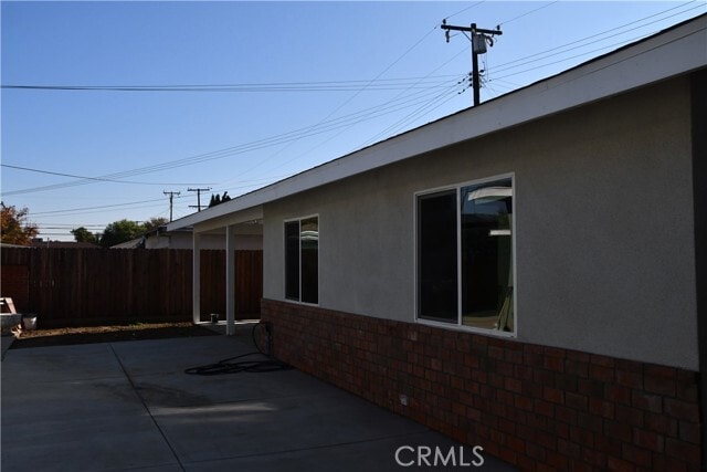 Building Photo - 917 W Flora St