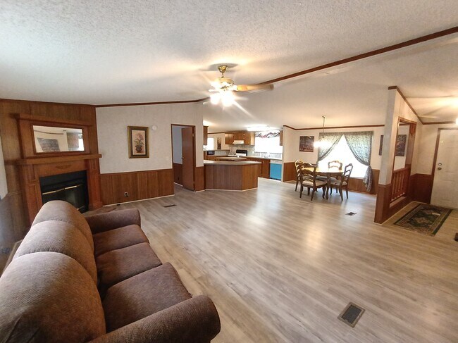 Building Photo - 41369 N Thibodeaux Rd