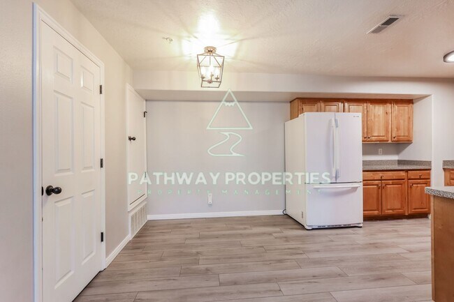 Building Photo - Discover Your Dream Home In Eagle Mountain...