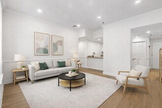 Building Photo - 729 Madison St