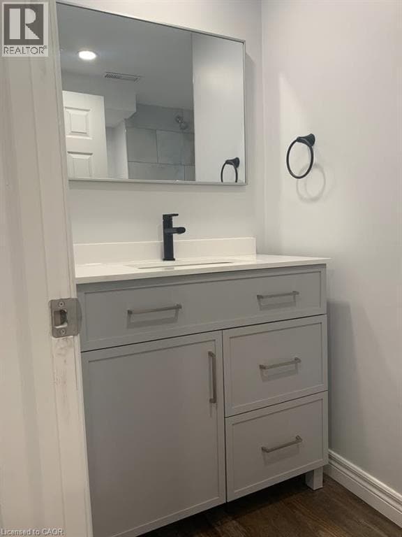 Building Photo - 17 Mayflower Ave