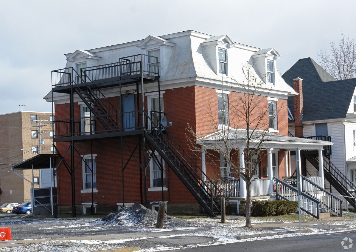 Foto principal - 123 N Barnard St
