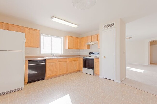 Foto del edificio - 10932 E Clovis Ave