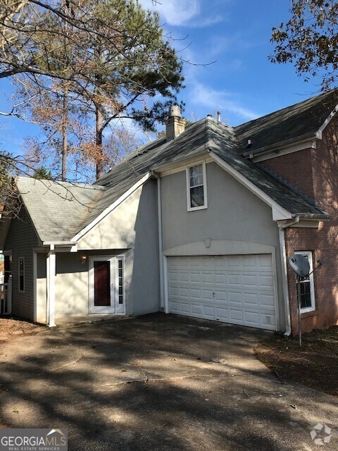 Building Photo - 135 S Fairfield Dr