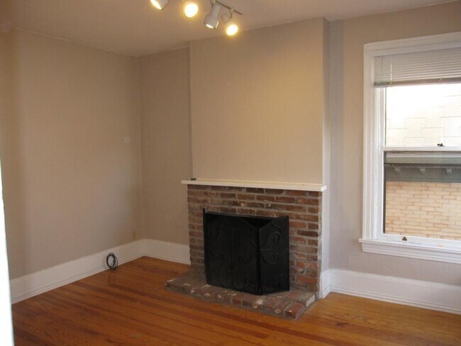 Foto del edificio - 1237 Marion Street, #2, Denver, CO  80218