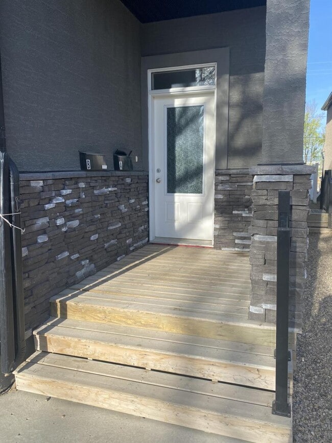 Photo du bâtiment - 2 bedroom in Regina SK S4N 3A8
