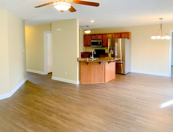 Foto del edificio - 2805 Silver Creek Loop
