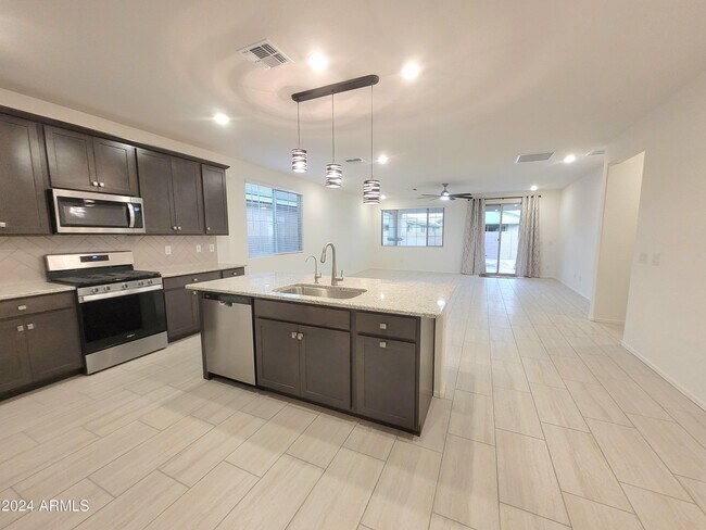 Foto del edificio - 21068 E Mockingbird Dr