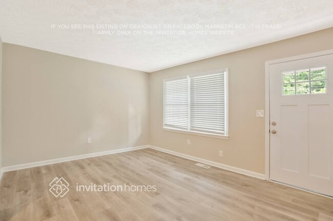 Building Photo - 133 Rosewood Dr