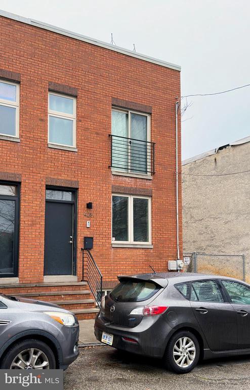 Foto del edificio - 428 Sloan St