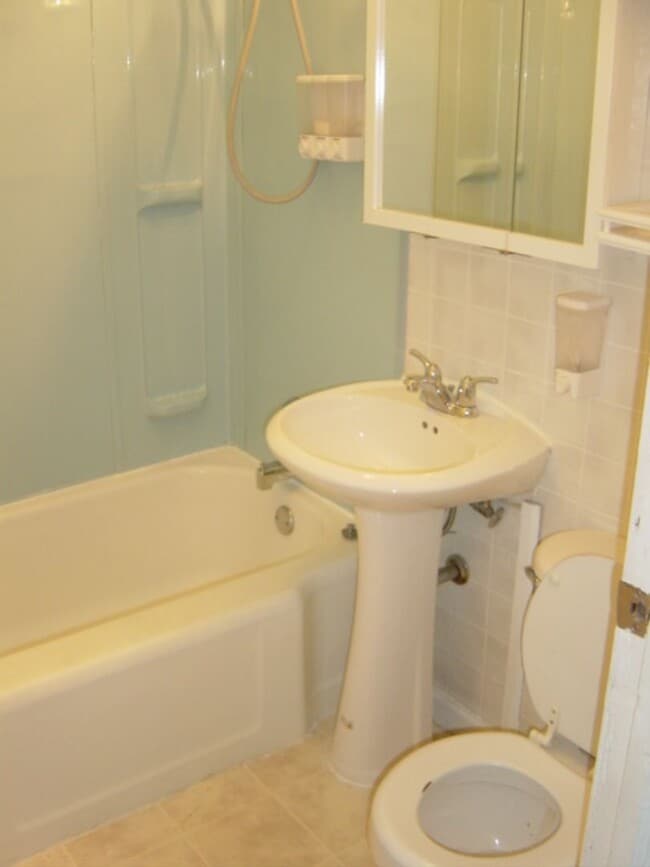 Foto del edificio - 2208 W 2nd St