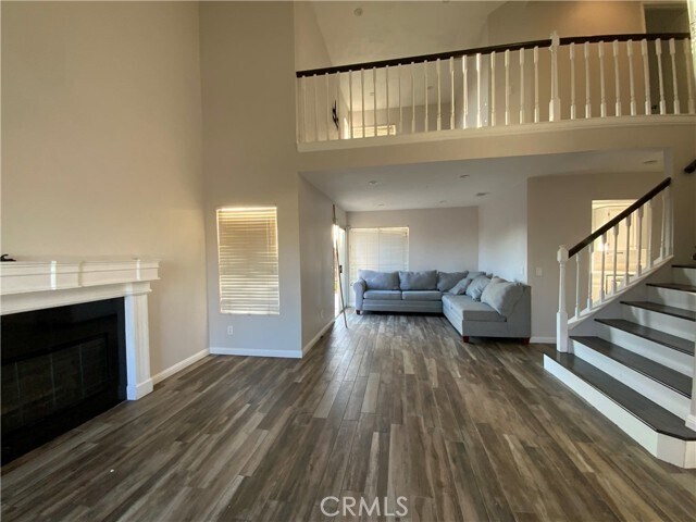 Foto del edificio - 6758 Emerald Ct