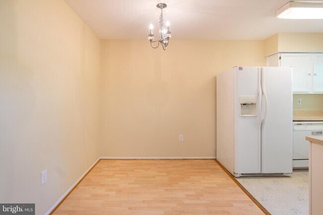 Building Photo - 7717 Inversham Dr