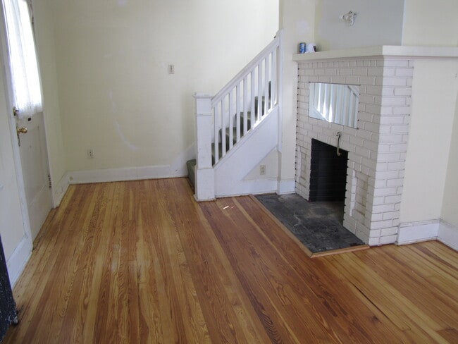 LIVING - 326 S Burrowes St
