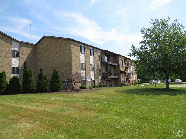 Building Photo - 5240 Emil Ave SW