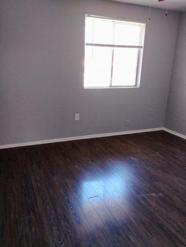 Foto del edificio - 1120 Sherron Ave